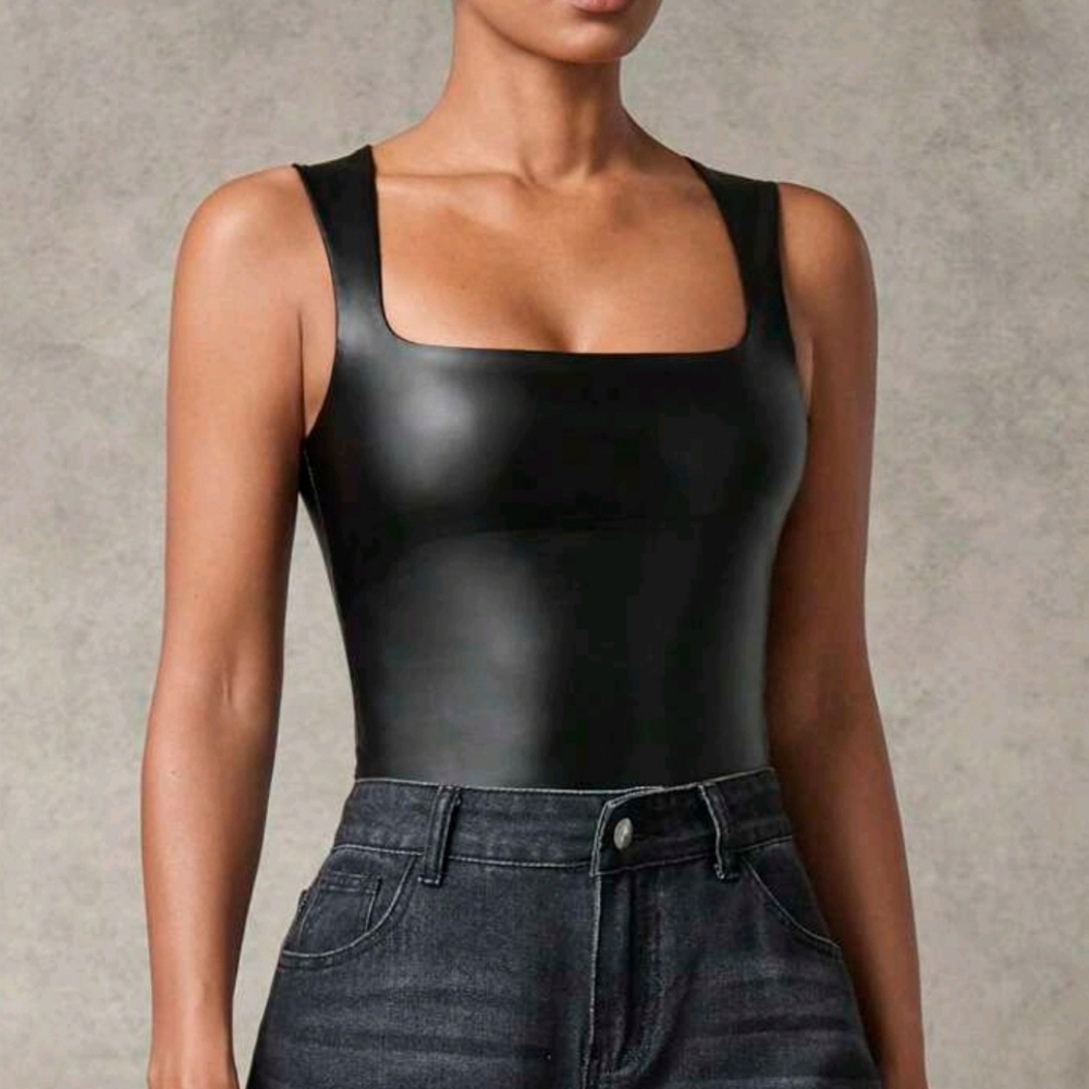 Women's Spring Autumn Square Neck PU Leather Sleeveless Fitted Bodysui